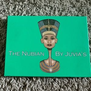 Juvias place Nubian palette